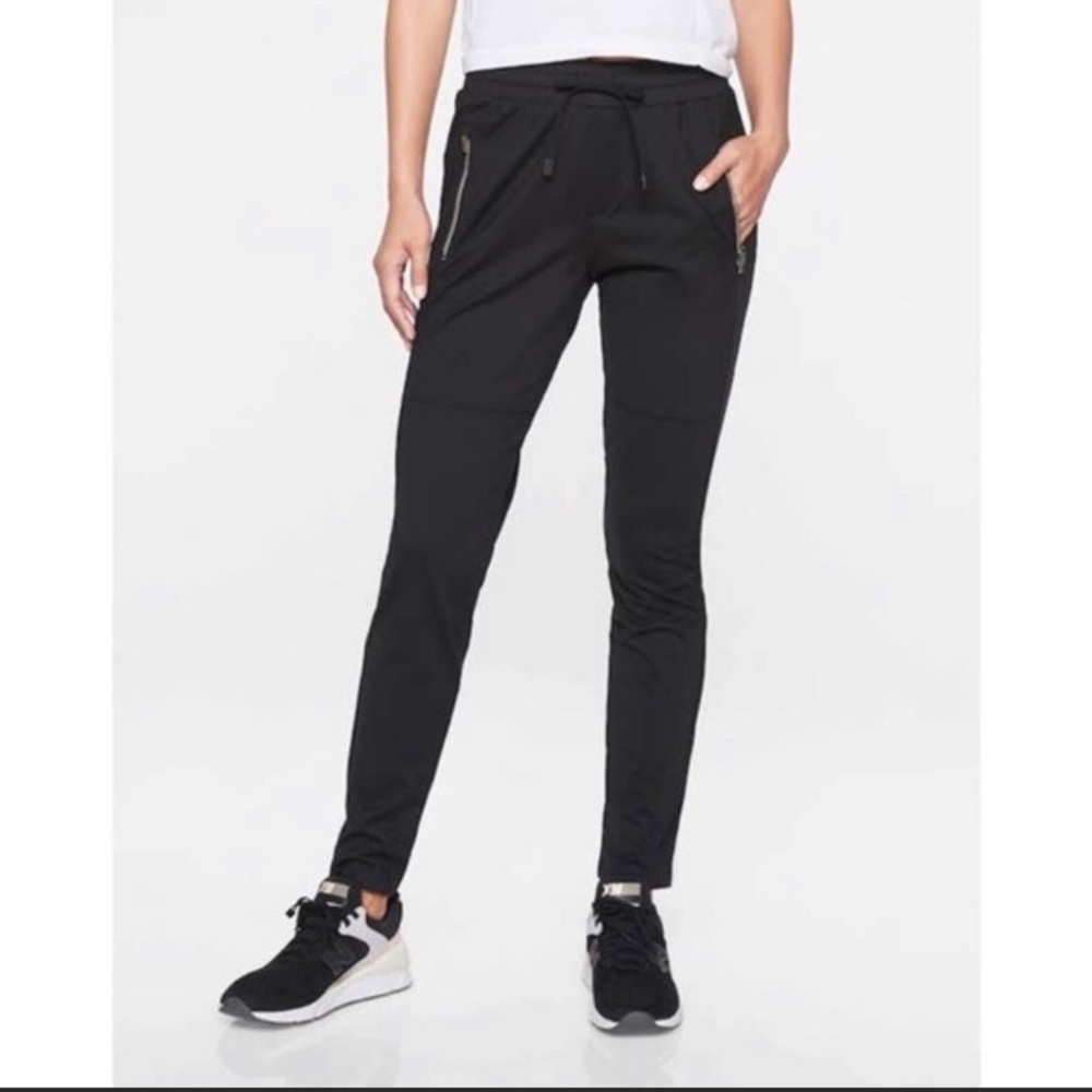 Athleta Black Hilltop Jogger Pants. Size S